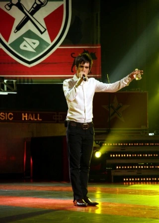 Panic! At The Disco - PANIC! AT THE DISCO 3996915[1].jpg